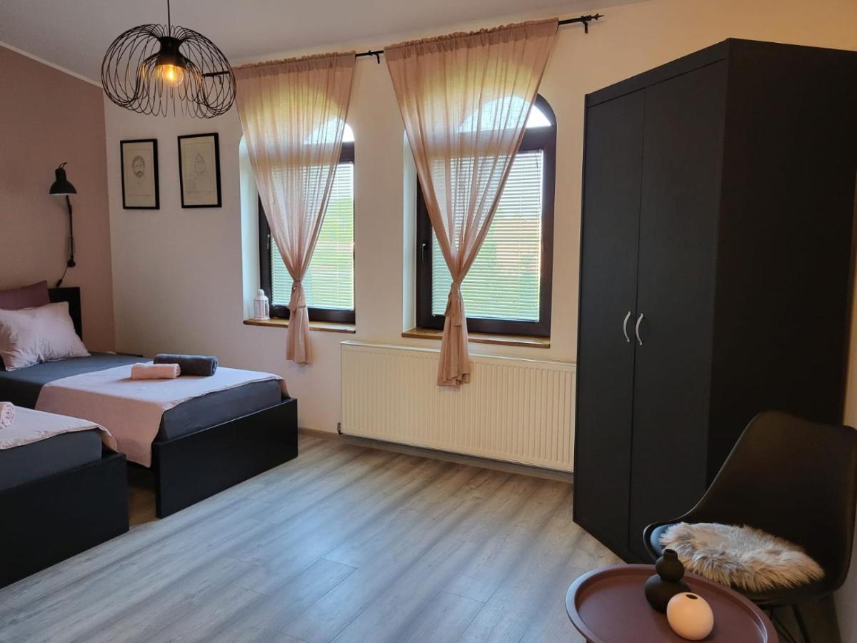 Sobe Pilajevo 2, 183 Ulica Stjepana Radica, Gola Apartment ภายนอก รูปภาพ