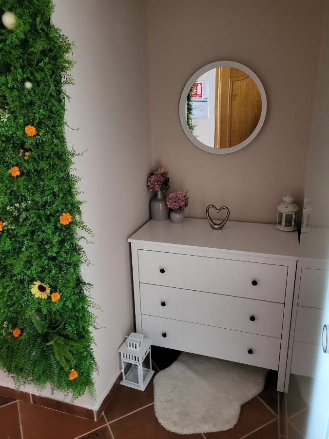 Sobe Pilajevo 2, 183 Ulica Stjepana Radica, Gola Apartment ภายนอก รูปภาพ